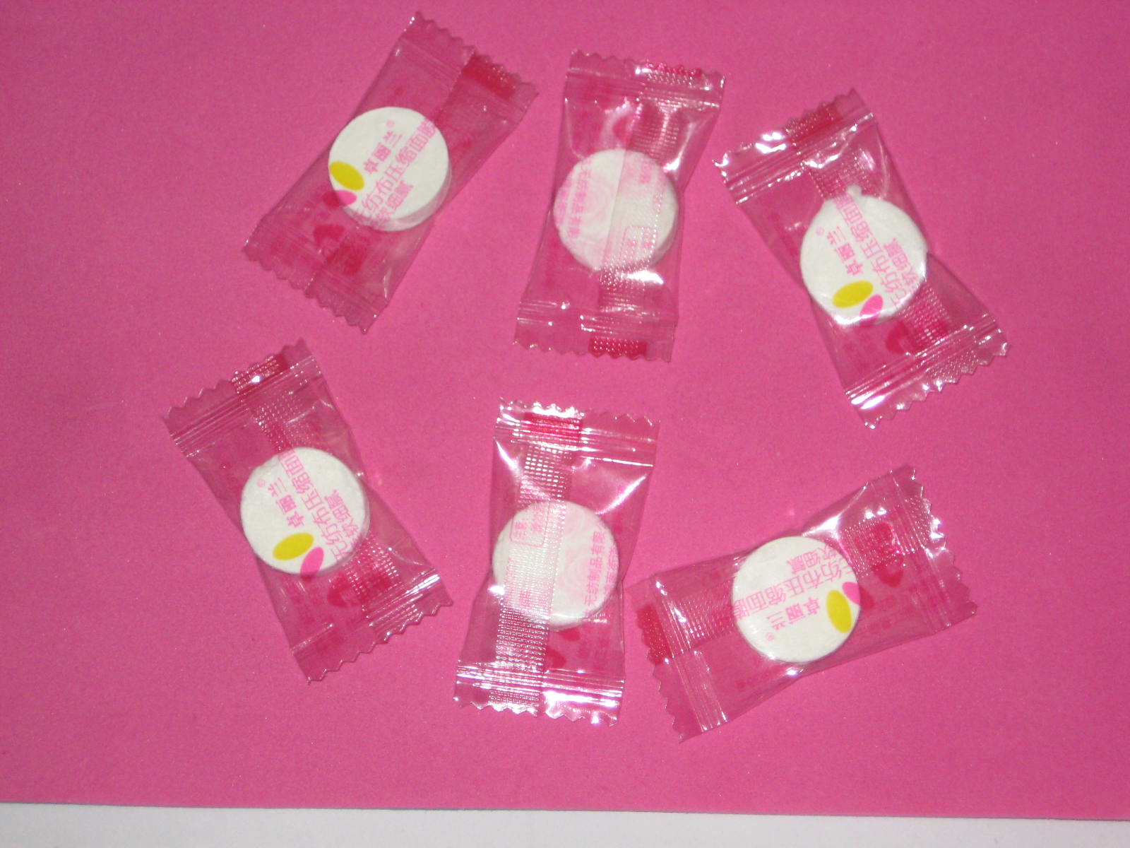 Non-Woven Compressed Facial Masks in Candy Pack (YT-726)