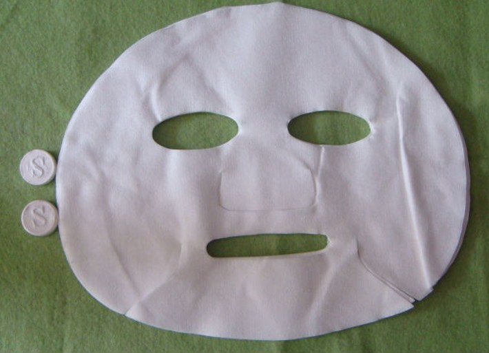 Facial Masks Compressed Into Coin Size (YT-727)