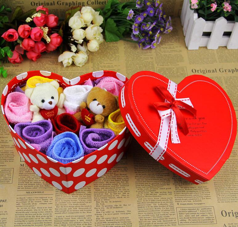 Heart Box Packed Cake Towel As A Wedding Gift