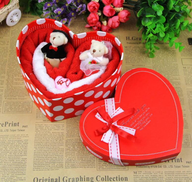 Heart Box Packed Cake Towel As A Wedding Gift