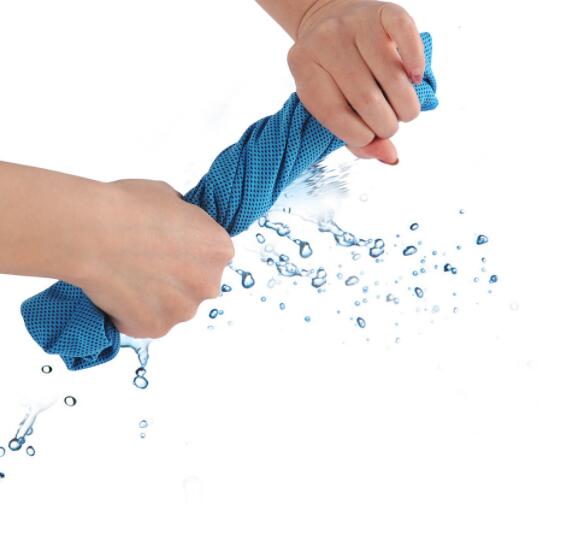 Half Cool Towel in Pet Bottle